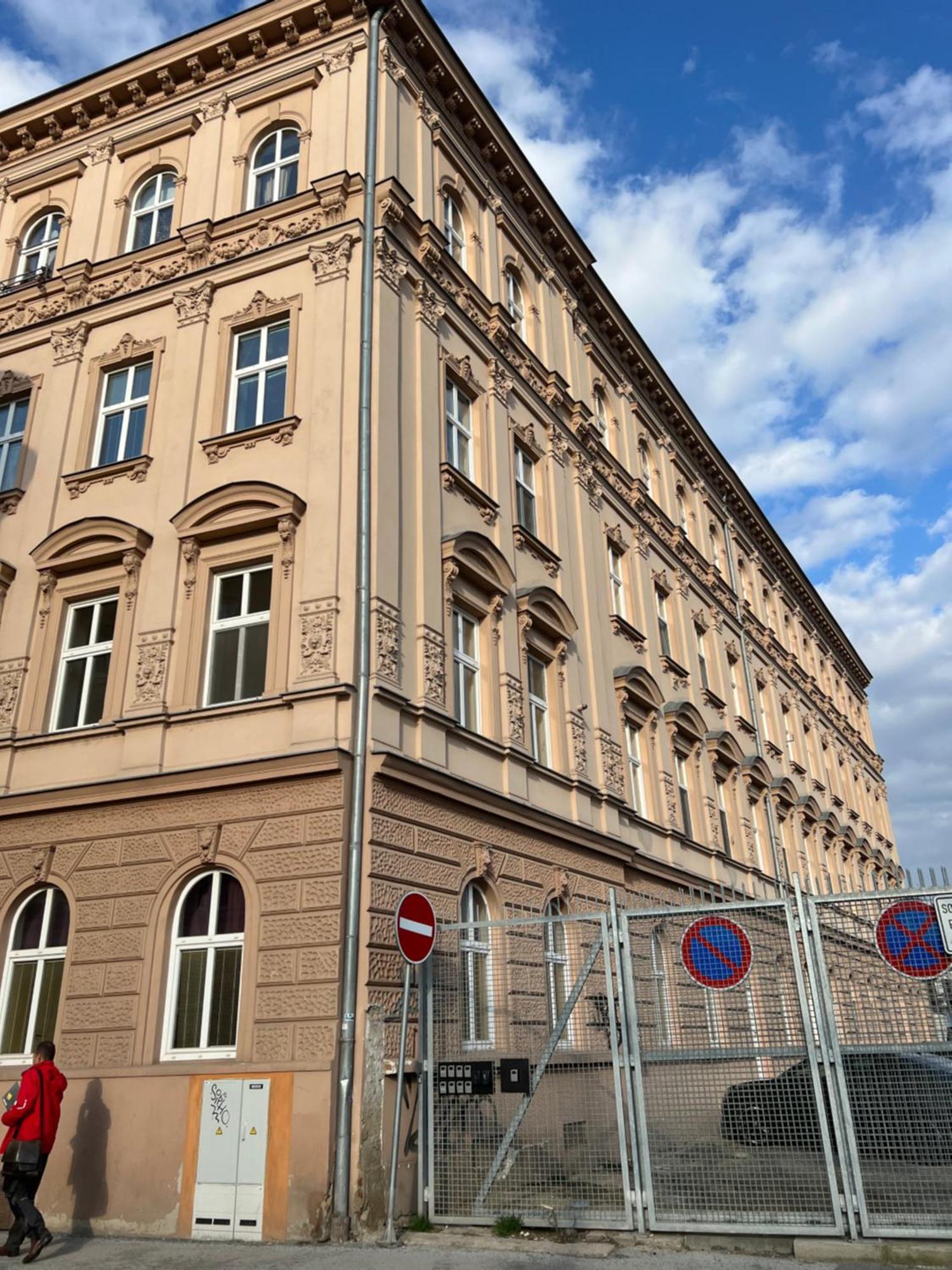 Apartment Plus Parking Brno Exterior photo